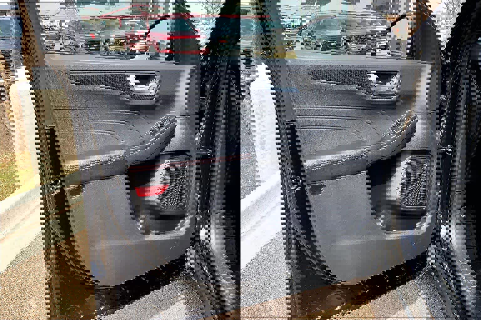 Certified 2025 Ford Escape ST-Line image 22