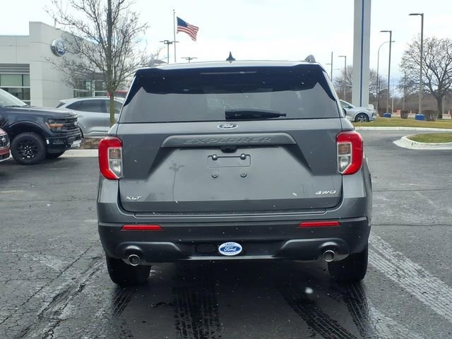 Certified 2023 Ford Explorer XLT w/ Equipment Group 202A image 3