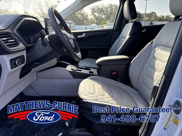 Certified 2023 Ford Escape SE w/ PHEV Premium Package FWD image 9