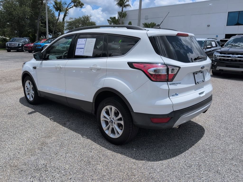 Certified 2018 Ford Escape SEL FWD image 5