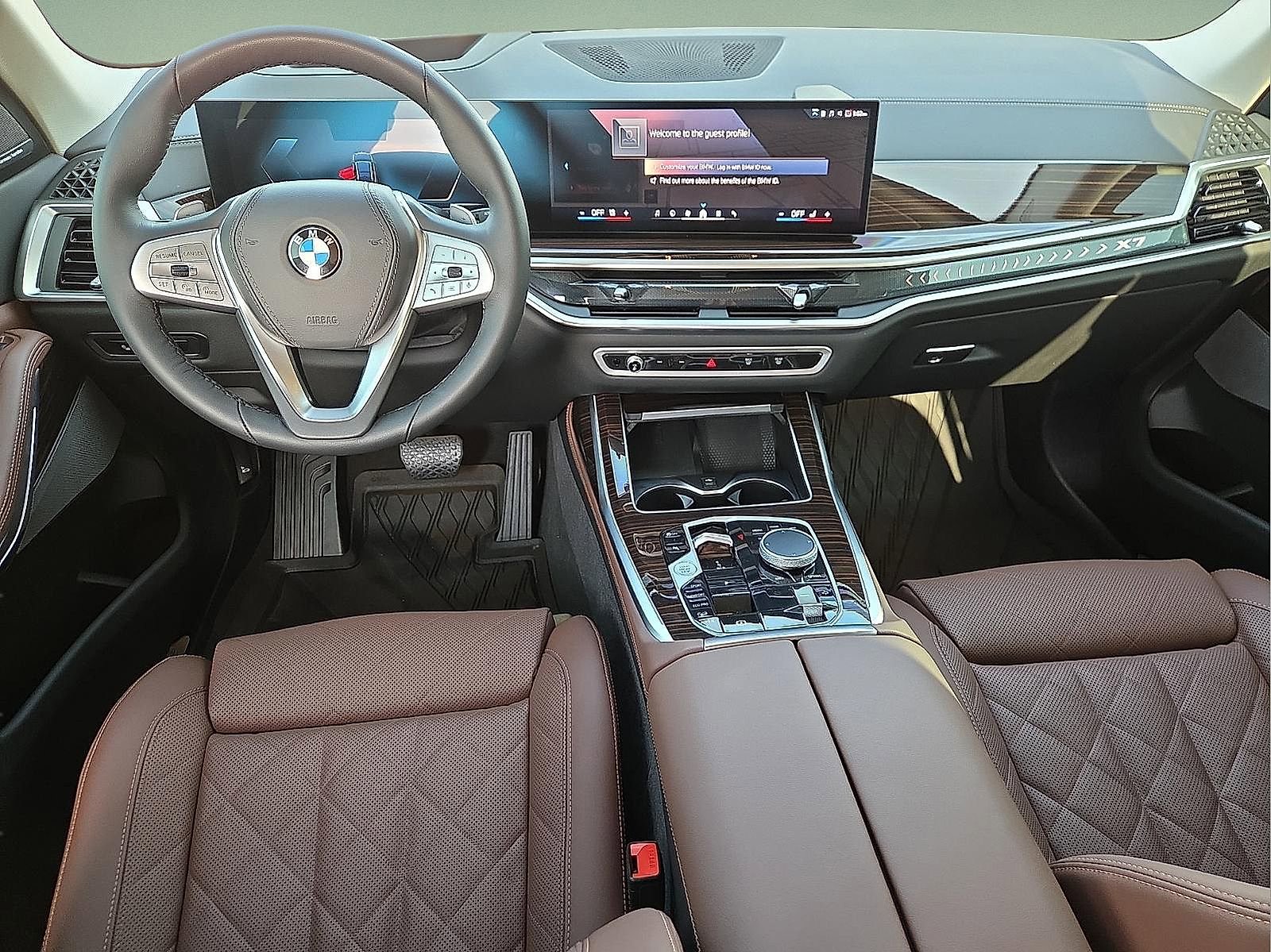 Used 2026 BMW X7 xDrive40i w/ Premium Package AWD/4WD image 11