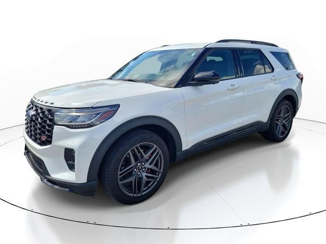 Certified 2025 Ford Explorer ST RWD image 3