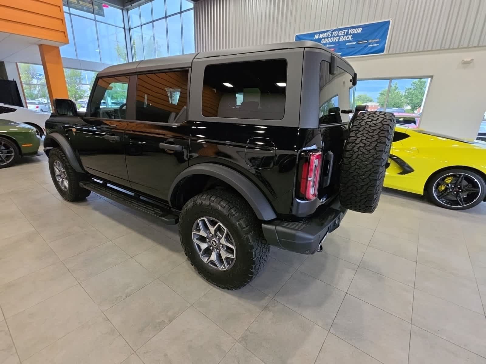 Certified 2023 Ford Bronco Badlands AWD/4WD image 12