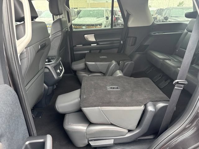 Certified 2025 Ford Expedition Active AWD/4WD image 27