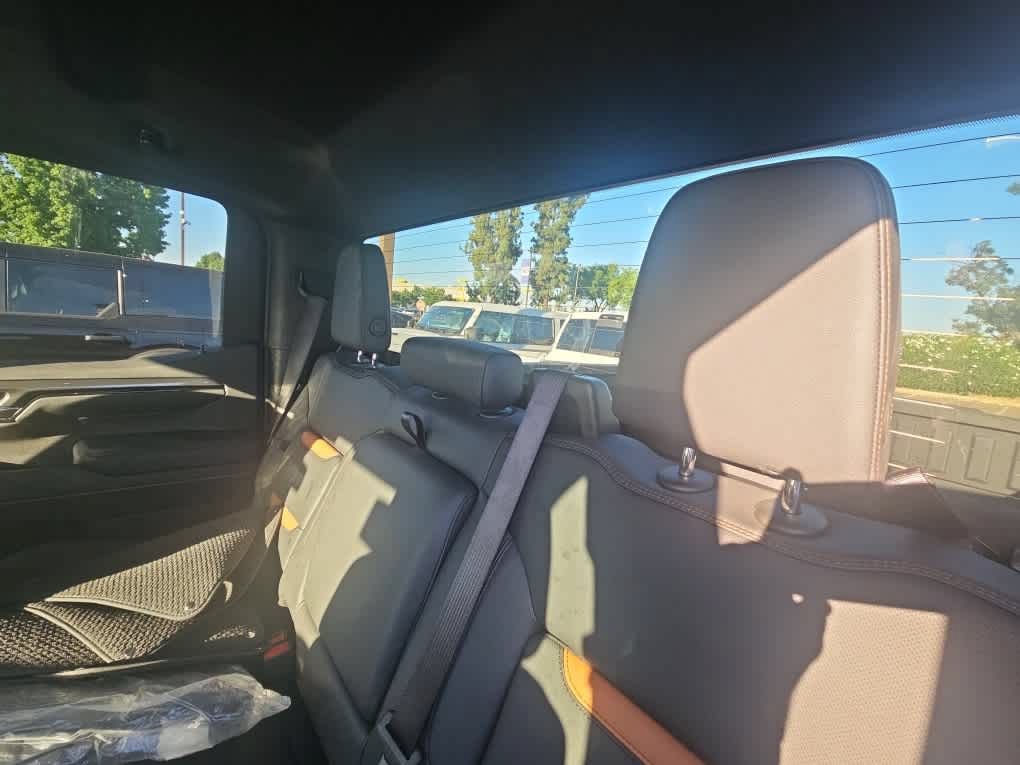 Used 2026 GMC Sierra 1500 AT4 AWD/4WD image 11