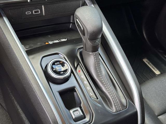 Used 2025 Chevrolet Colorado Trail Boss w/ Midnight Edition image 15