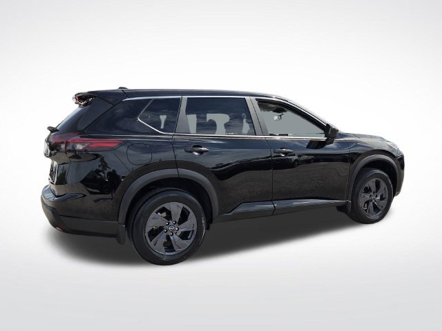 Used 2026 Nissan Rogue SV w/ Cold Weather Package FWD image 9