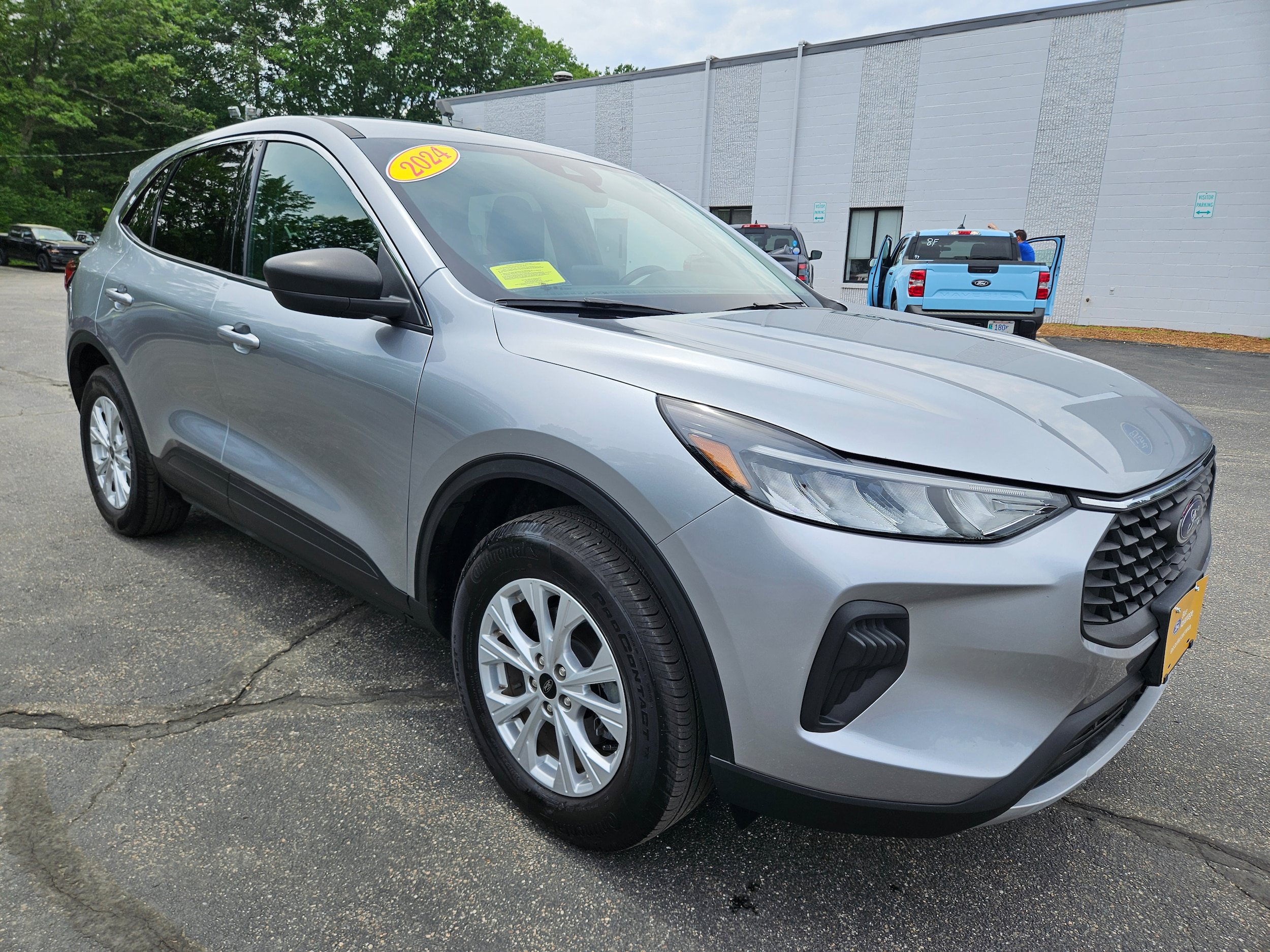 Certified 2024 Ford Escape Active AWD/4WD image 3