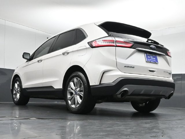 Certified 2019 Ford Edge Titanium w/ Equipment Group 301A AWD/4WD image 43