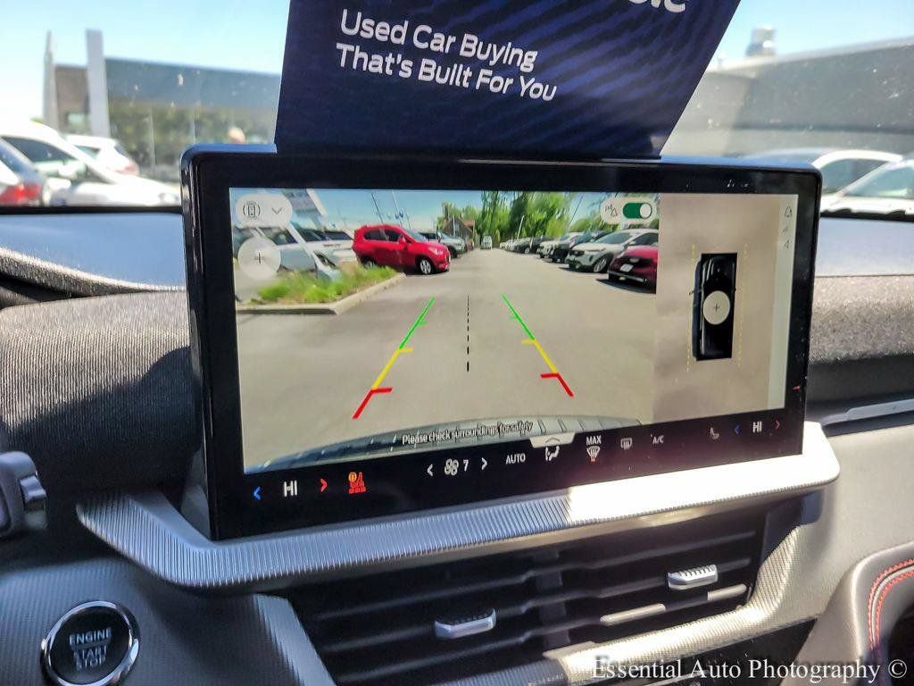 Certified 2025 Ford Explorer ST AWD/4WD image 17