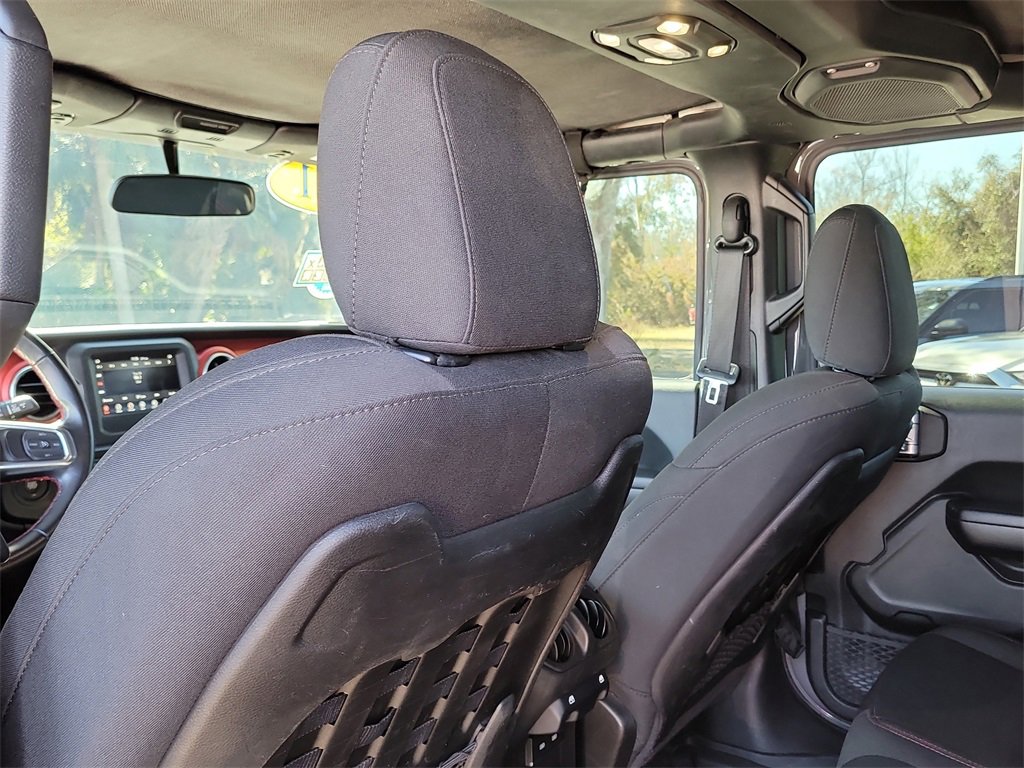 Used 2021 Jeep Gladiator Rubicon w/ Trailer Tow Package image 10