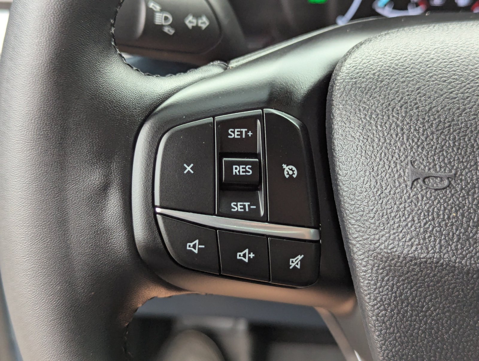 Certified 2023 Ford Maverick XLT w/ XLT Luxury Package FWD image 34