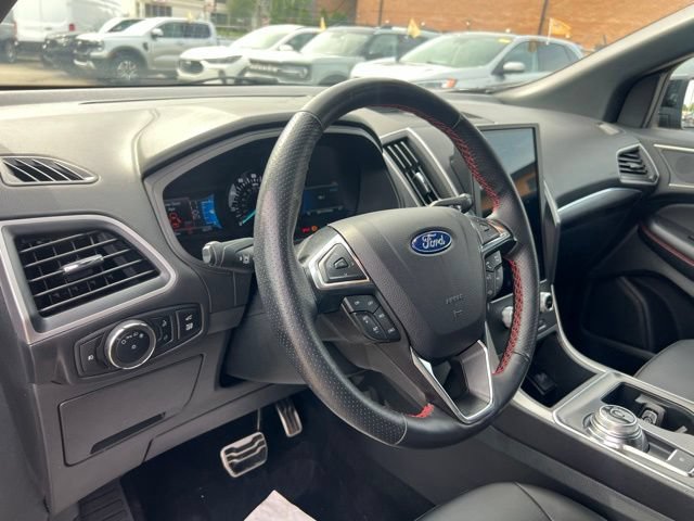 Certified 2024 Ford Edge ST-Line AWD/4WD image 7