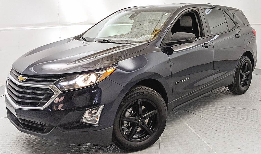 Used 2020 Chevrolet Equinox LS w/ LPO, Floor Liner Package AWD/4WD image 6