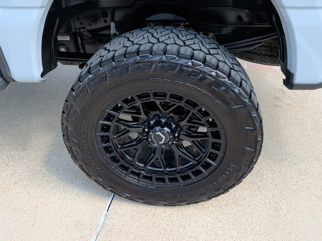 Certified 2025 Ford F250 Platinum AWD/4WD image 35