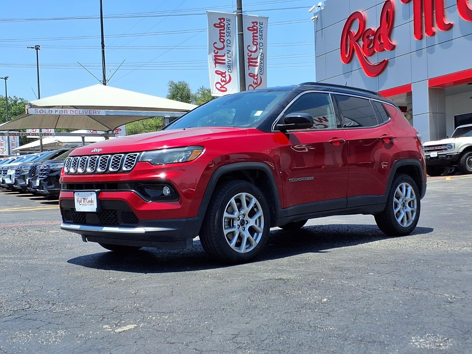 Used 2025 Jeep Compass Limited AWD/4WD image 1