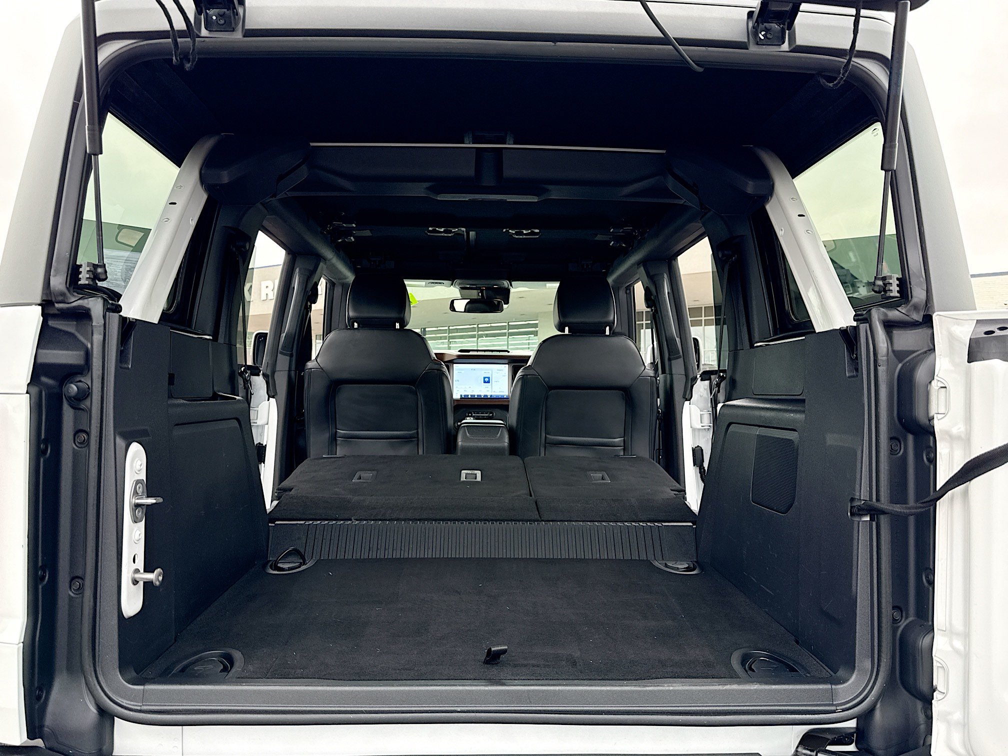 Certified 2023 Ford Bronco Outer Banks w/ Sasquatch Package AWD/4WD image 22