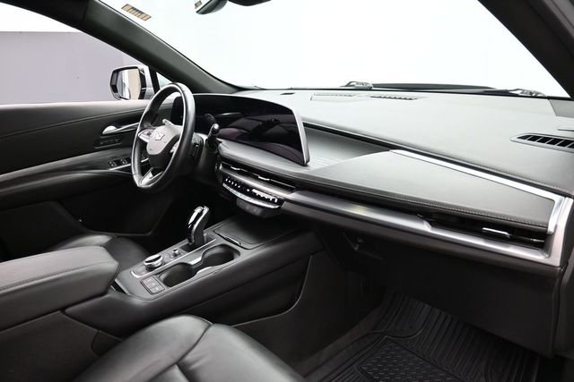 Used 2024 Cadillac XT4 Premium Luxury FWD image 31