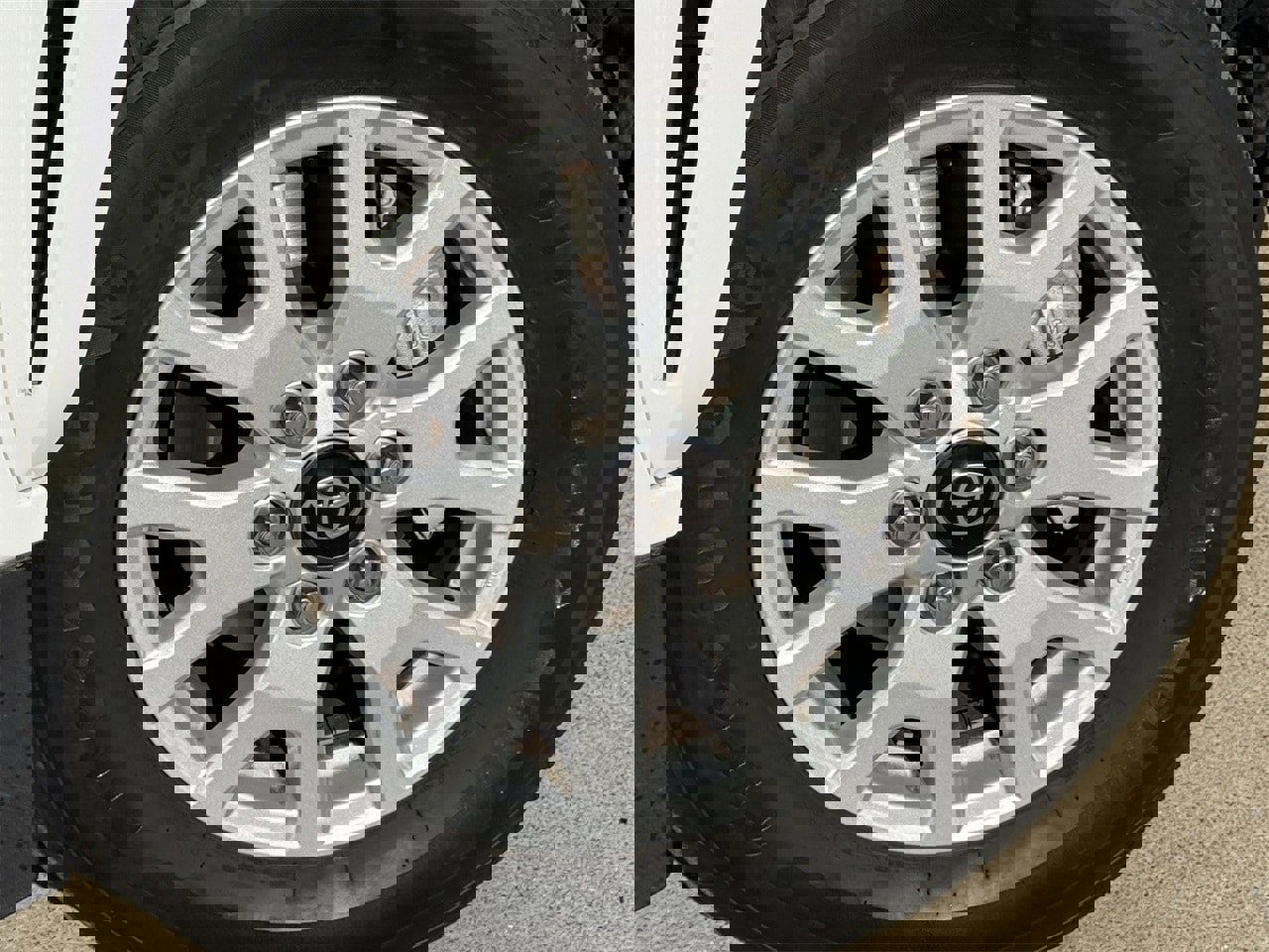 Used 2024 Toyota Tacoma SR5 image 9