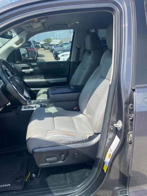 Used 2020 Toyota Tundra SR5 w/ SR5 Leather Package AWD/4WD image 5