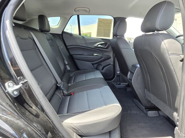 Used 2025 Chevrolet Trax LT FWD image 27