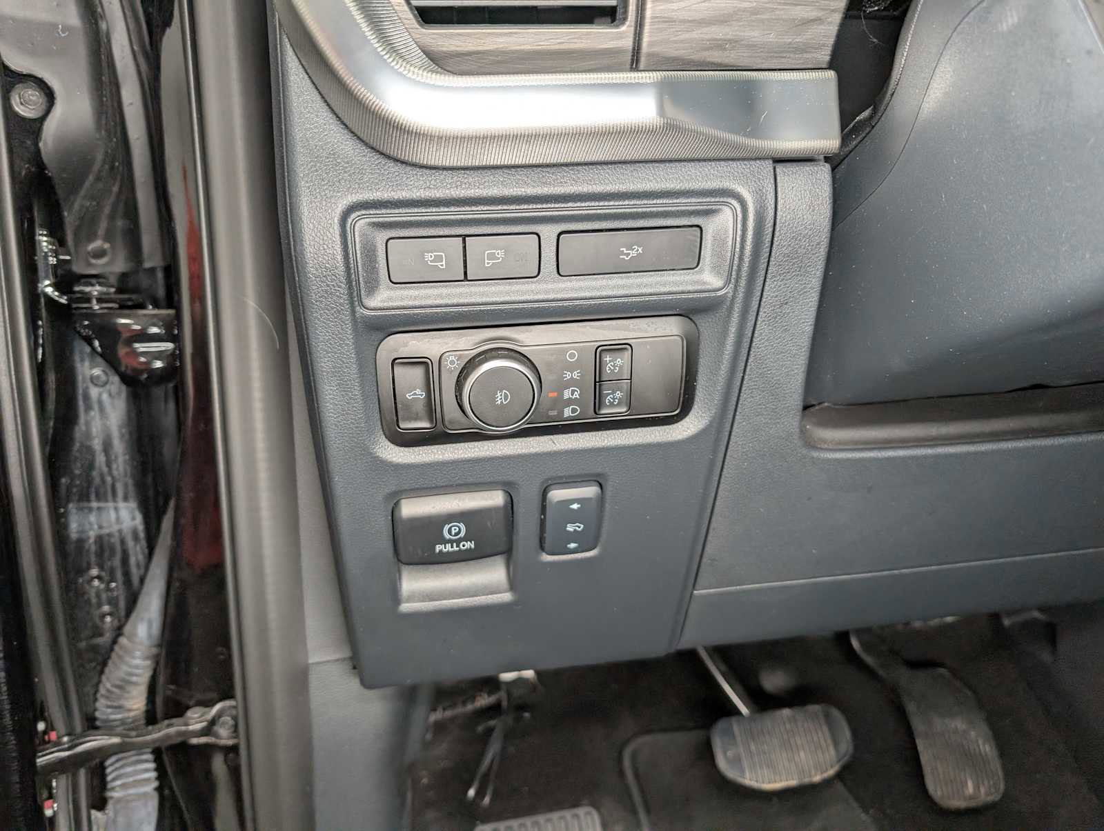 Certified 2024 Ford F150 Lariat w/ Tow/Haul Package AWD/4WD image 42