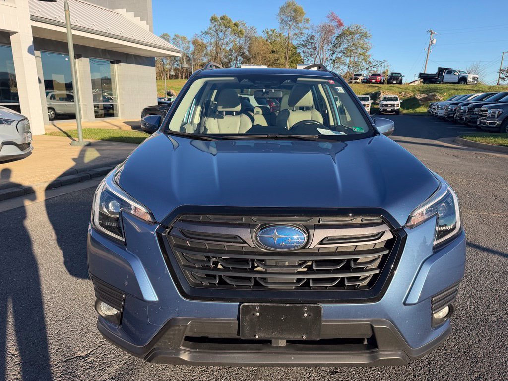 Used 2023 Subaru Forester Limited AWD/4WD image 8