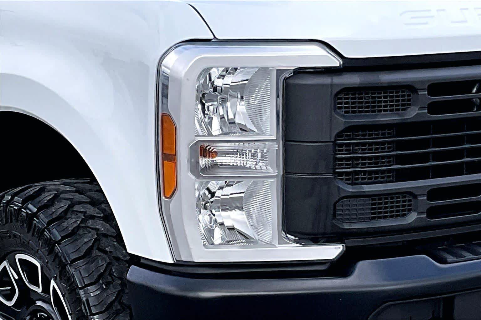 Certified 2025 Ford F250 XL w/ FX4 Off-Road Package AWD/4WD image 20