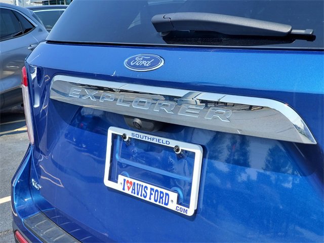Certified 2023 Ford Explorer XLT w/ Equipment Group 202A image 32