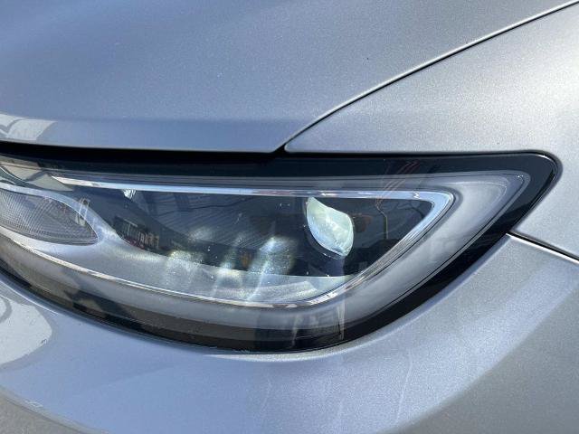 Used 2023 Chrysler Pacifica Touring-L FWD image 10