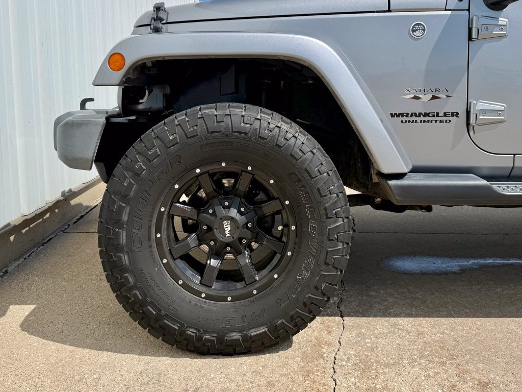 Used 2017 Jeep Wrangler Unlimited Sahara AWD/4WD image 33