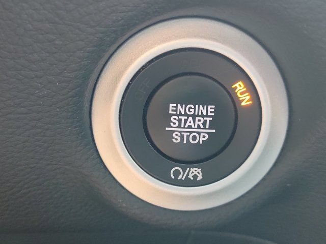 Used 2021 Chrysler Pacifica Touring-L w/ Premium & Safety Sphere Group FWD image 29