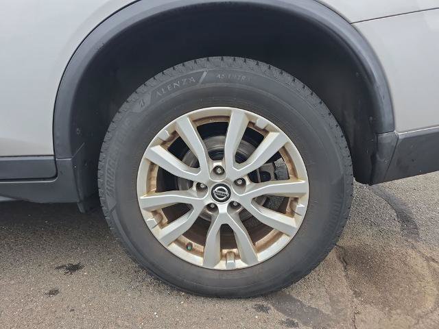Used 2018 Nissan Rogue SV AWD/4WD image 13