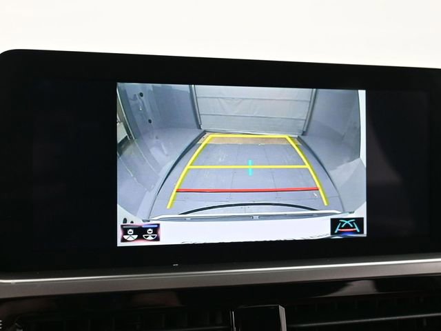 Used 2022 Lexus GX 460 Premium w/ Premium Plus Package image 19