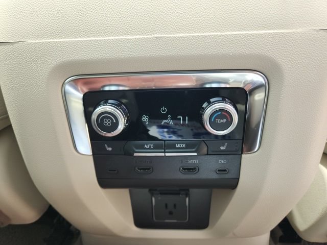 Used 2026 GMC Yukon Denali w/ Denali Reserve Package RWD image 20