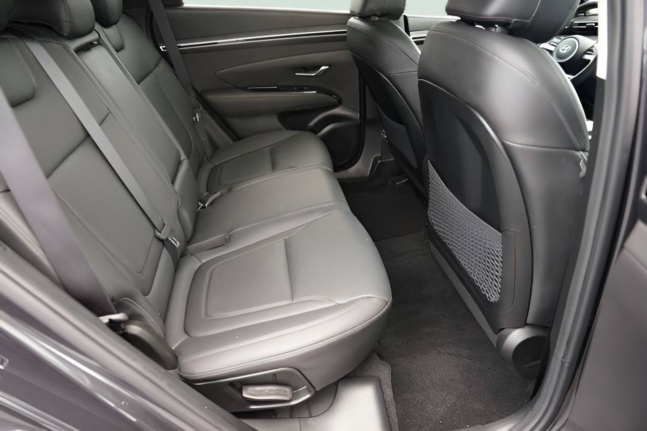 Used 2023 Hyundai Tucson Limited FWD image 16