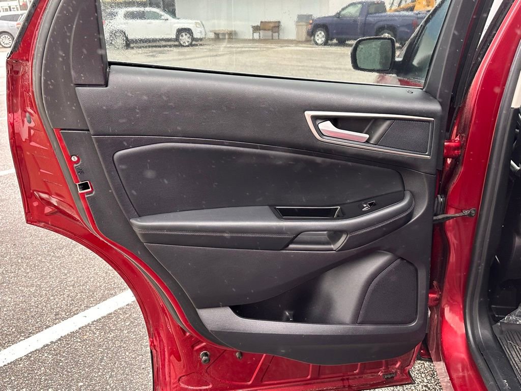 Certified 2019 Ford Edge SEL w/ Equipment Group 201A AWD/4WD image 15