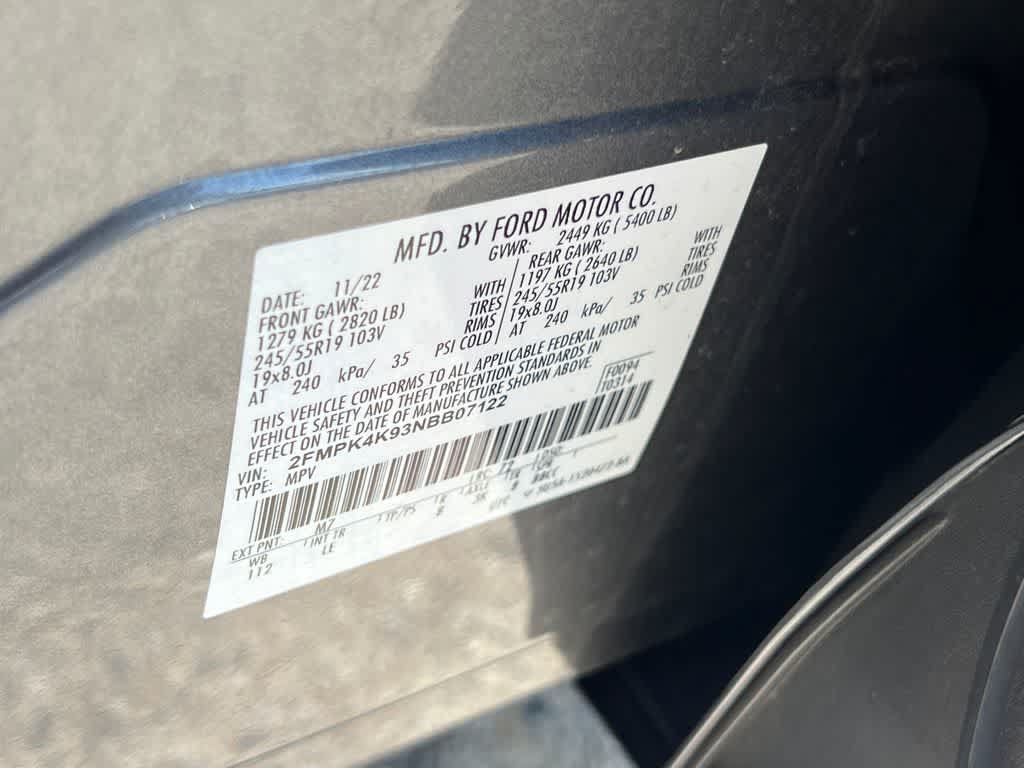 Certified 2022 Ford Edge Titanium AWD/4WD image 33