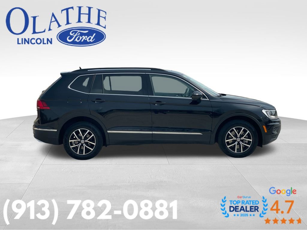 Used 2021 Volkswagen Tiguan SE w/ Panoramic Sunroof Package image 6