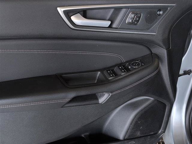 Certified 2024 Ford Edge Titanium AWD/4WD image 34