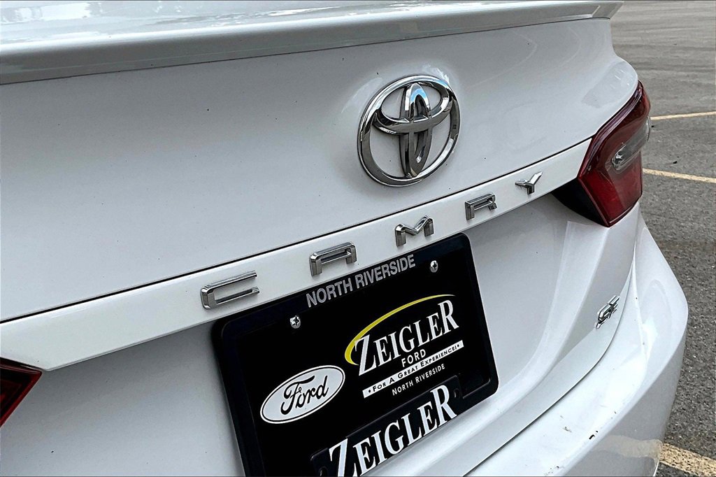 Used 2024 Toyota Camry SE image 8