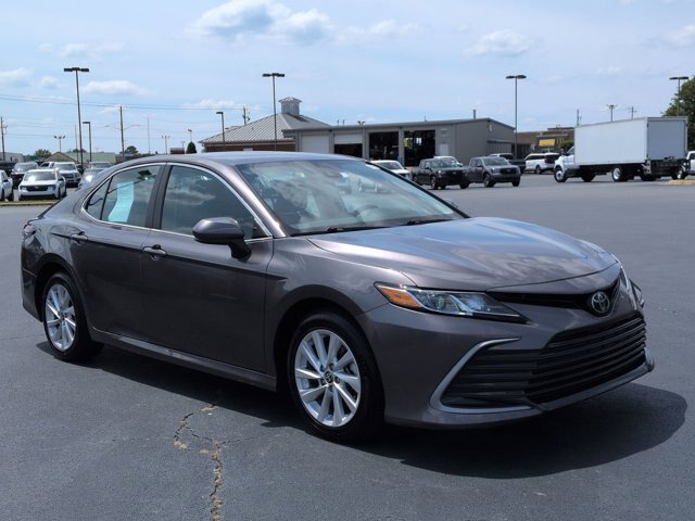 Used 2024 Toyota Camry LE FWD image 1