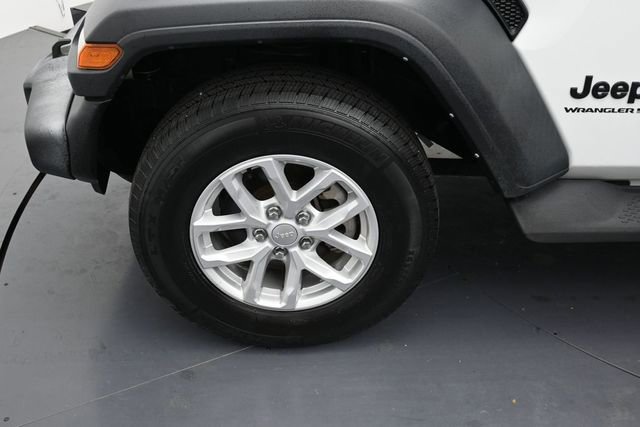Used 2023 Jeep Wrangler Unlimited Sport AWD/4WD image 9