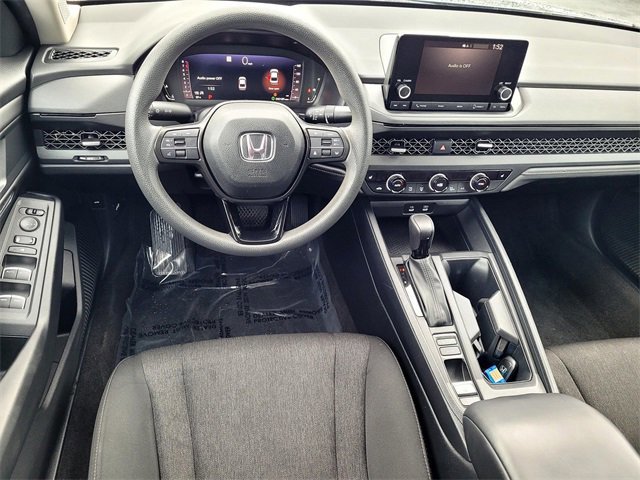 Used 2023 Honda Accord EX image 9