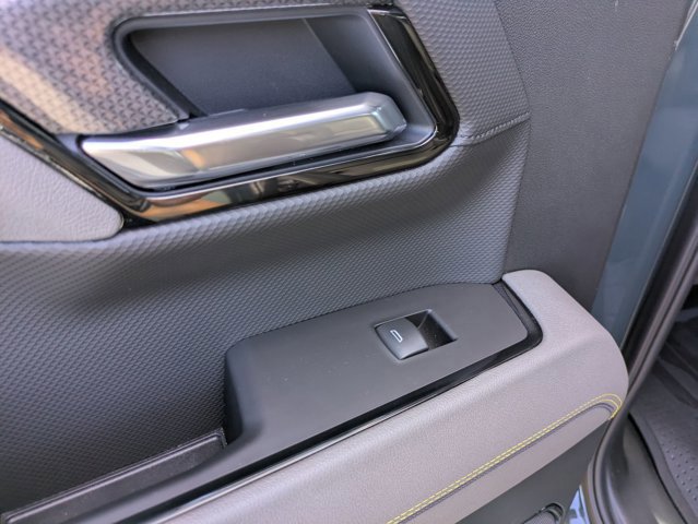 Used 2025 Chevrolet Silverado 1500 ZR2 w/ Technology Package image 28