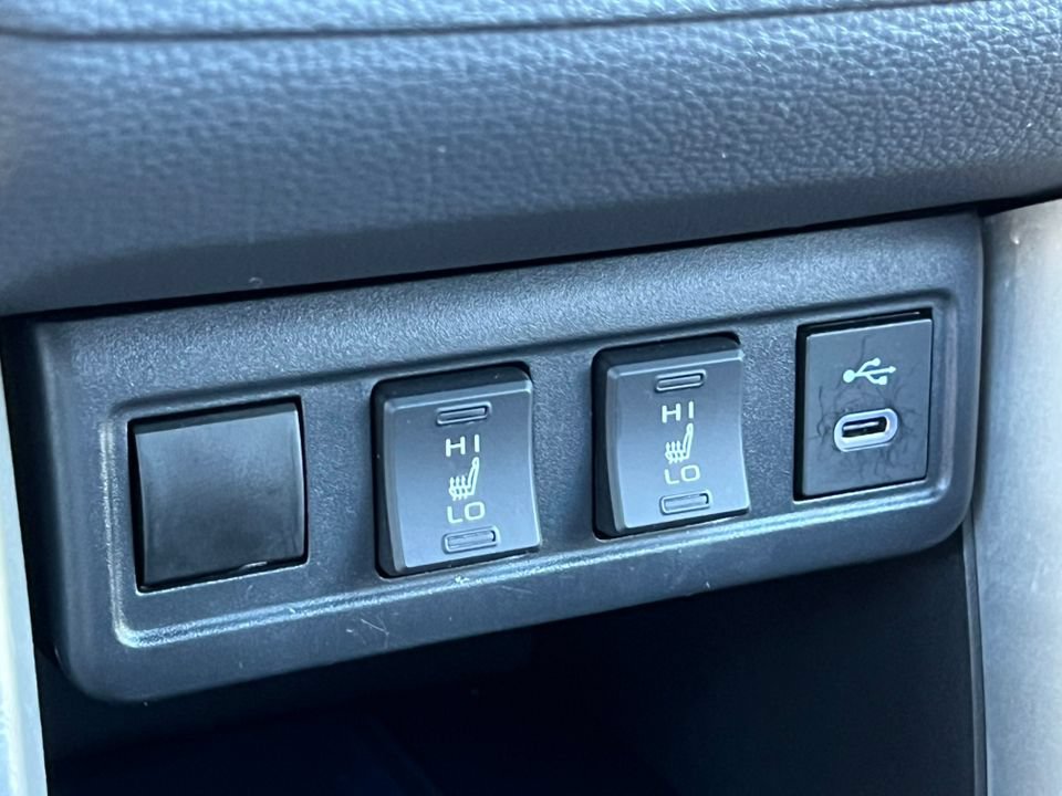 Used 2023 Toyota Corolla Cross AWD Hybrid image 22
