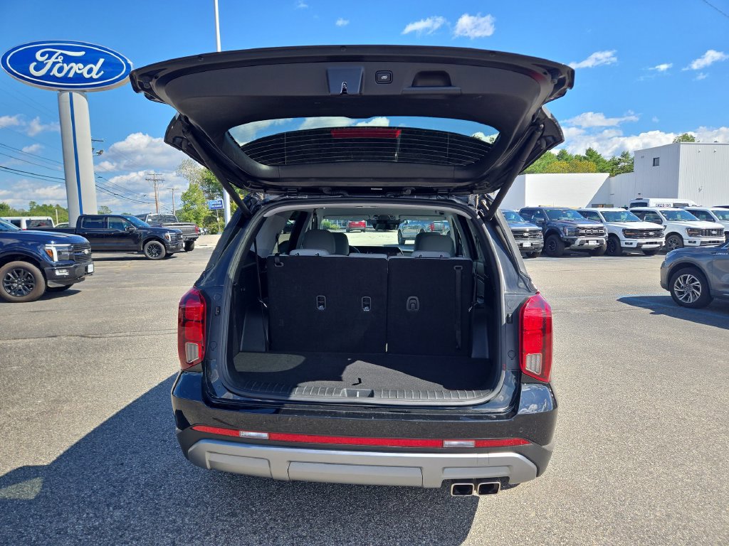 Used 2025 Hyundai Palisade SEL AWD/4WD image 3