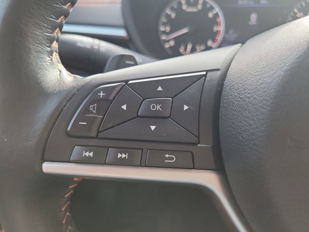 Used 2022 Nissan Altima 2.5 SR w/ Midnight Edition Package FWD image 27
