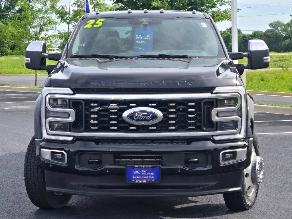 Certified 2025 Ford F450 Platinum w/ Platinum Plus Package AWD/4WD image 4
