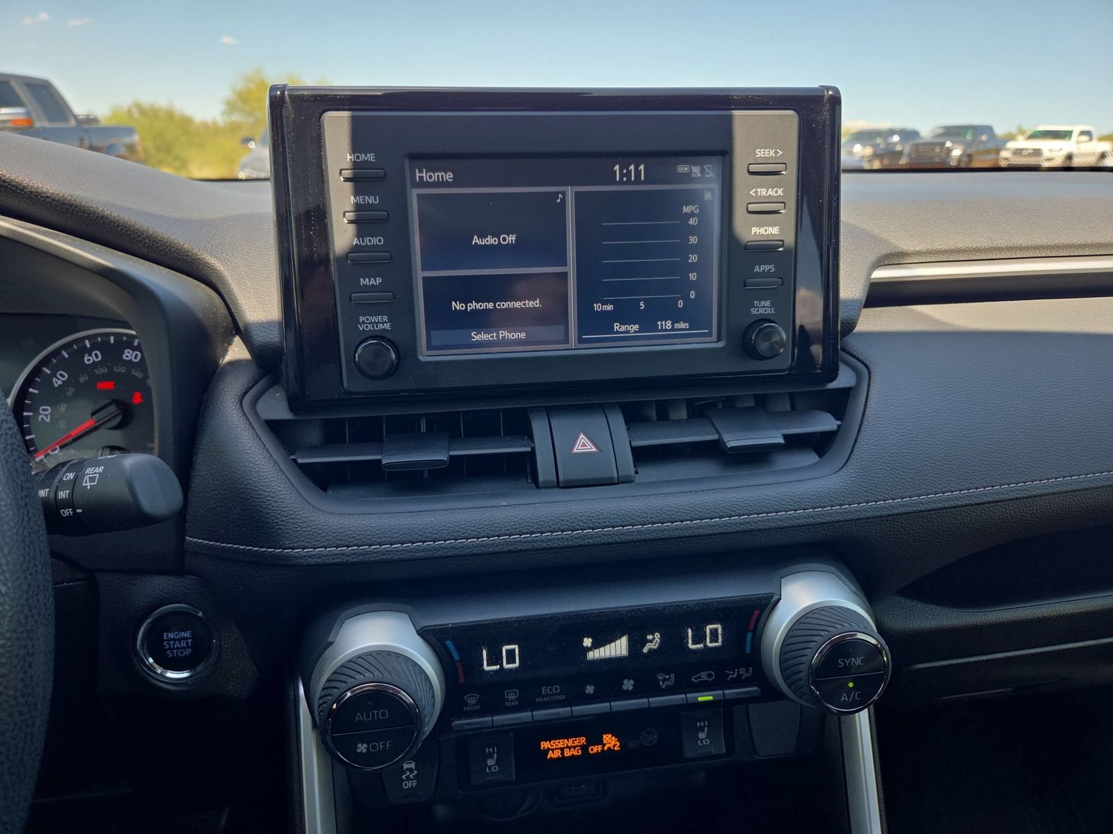 Used 2019 Toyota RAV4 XLE w/ Convenience Package FWD image 21